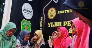 LBH PENDEKAR Bertasyakur Santuni Yatim dan Jompo