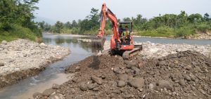 Kolaborasi UPT Jajem Bersama Irigasi Infrastruktur Jasinga Turunkan Alat Berat ke Cidurian – Sendung
