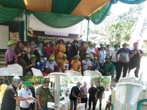 HUT Petro Kimia Gresik Ke-50, Kios UD Lamotu Tani Desa Tanjung Gelar Promo Penjualan Berhadiah