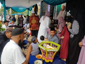 Lestarikan Budaya Minang, IKTR Gelar Maulid dengan Makan Bajamba