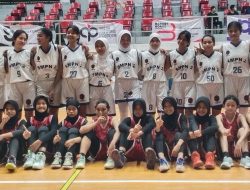 Tim Basket Putri SMPN 1 Depok Melaju Ke Semifinal Usai Kalahkan SMPN 2