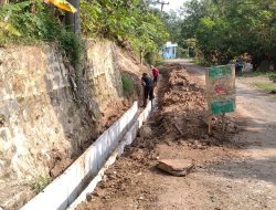 Tanggapi Informasi Dari Warga, UPT Infrastruktur Jasinga Langsung Perbaiki Saluran Drainase
