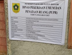 Pemasangan Papan Informasi Proyek SPAM Jauh dari Lokasi Kegiatan