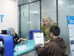 Komitmen Melayani Pelanggan di Hari Kebaya Nasional, Frontliner ICONNET Tampilkan Layanan Prima dengan Sentuhan Budaya