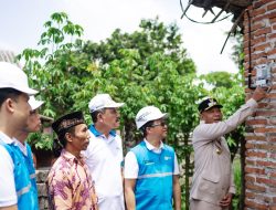 PLN Wujudkan Semangat Hari Sumpah Pemuda dengan Sambungan Listrik Gratis bagi 171 Warga Tulungagung di HLN ke-80