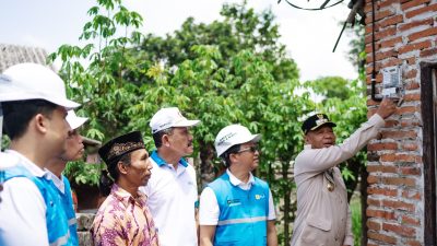 PLN Wujudkan Semangat Hari Sumpah Pemuda dengan Sambungan Listrik Gratis bagi 171 Warga Tulungagung di HLN ke-80