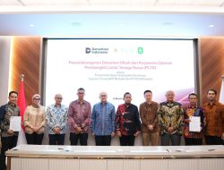 Momentum Hari Suci Nyepi, Danantara Indonesia dan PLN Hadirkan Listrik Bersih lewat Hibah PLTS Sumenep bagi 2.000 KK