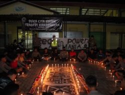 Doakan Korban Tragedi Kanjuruhan Polres Sampang Nyalakan 1000 Lilin