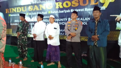 Dihadiri PJ Kades Desa Noreh, Rindu Syang Rosul 9 Santuni 100 Anak Yatim