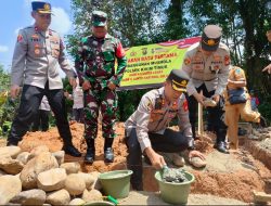 Peletakan Batu Pertama Pembangunan Musholla Polsek Kikim Timur