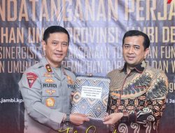 Kerja Sama Kapolda Jambi Irjen Pol Rusdi Hartono Dan Ketua KPU Provinsi Jambi Dalam Rangka Sinergitas Pelaksanaan Tugas Pemilu 2024.