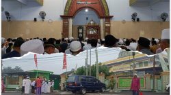 Takbir Menggema di Randuagung, Warga Padati Masjid Besar Nurul Huda untuk Sholat Idul Fitri
